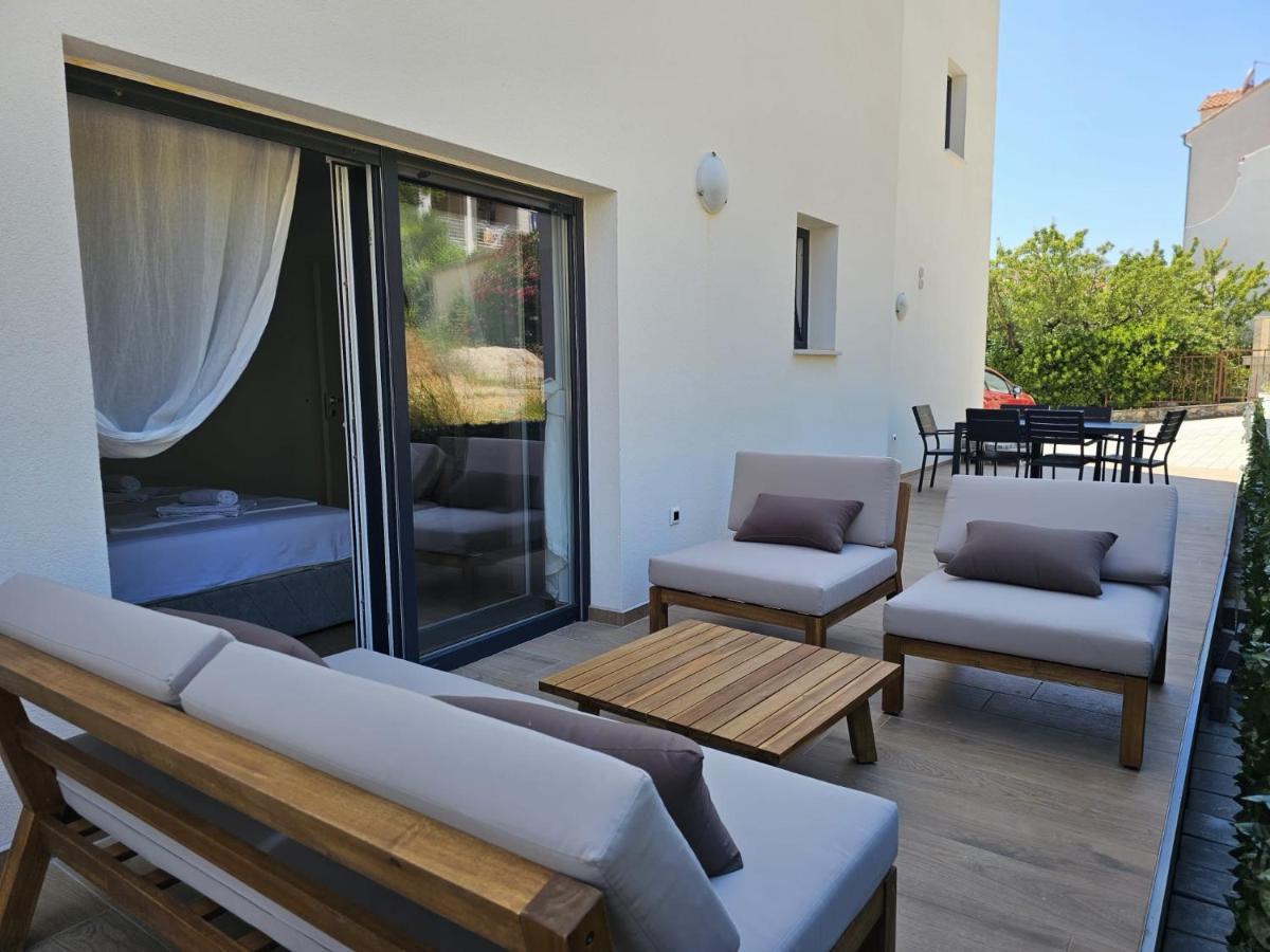 Harmony Suites Bol Exteriér fotografie