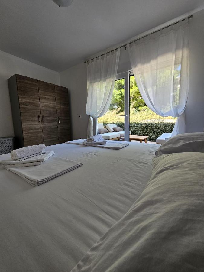 Harmony Suites Bol Exteriér fotografie