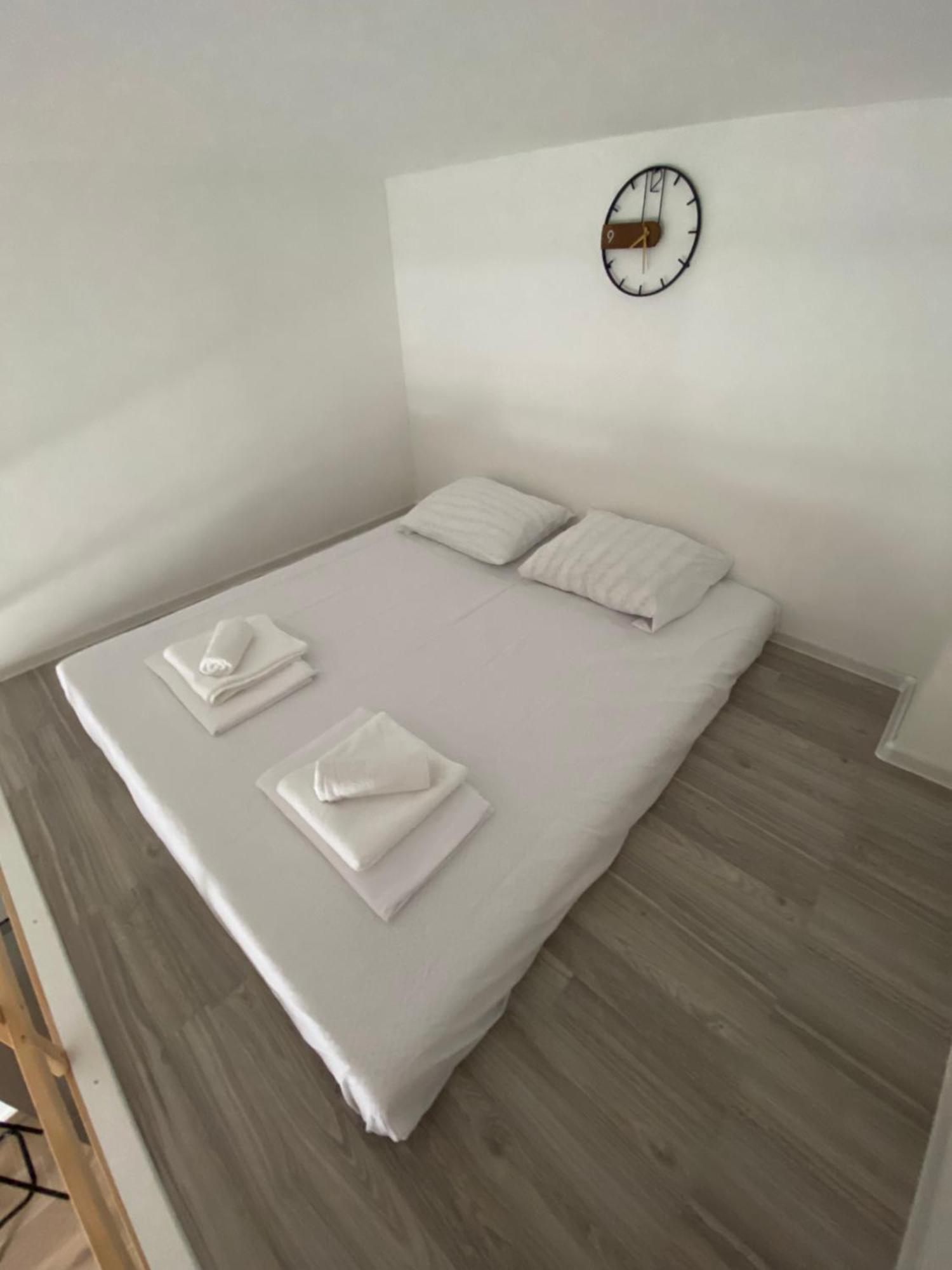 Harmony Suites Bol Exteriér fotografie